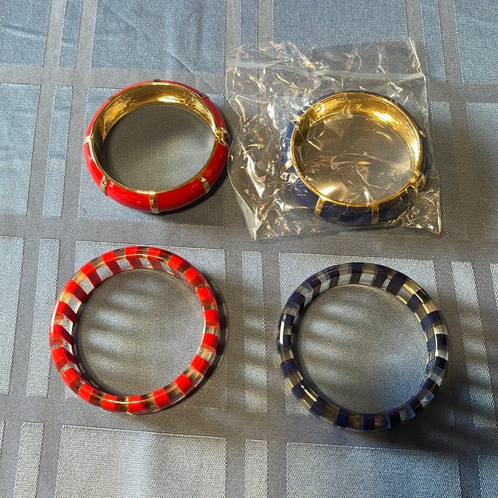 🛍️3/$20 - Avon Nautical Hinged Bracelets; Seaside Stripes Bracelets.
